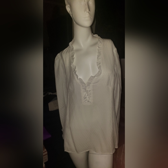 CASCADE TOP NWT PRETTY AND FEMININE SIZE S - Picture 2 of 4